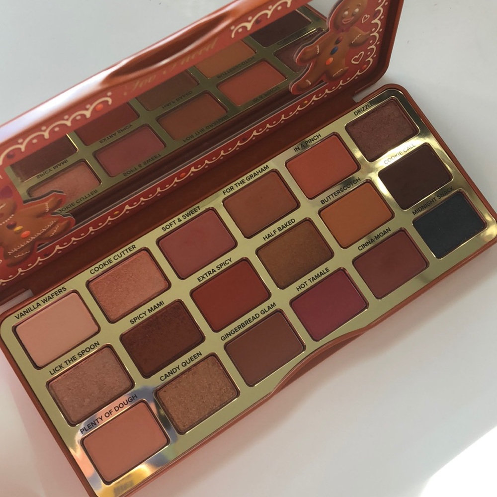 Too faced Gingerbread Extra Spicy Palette
